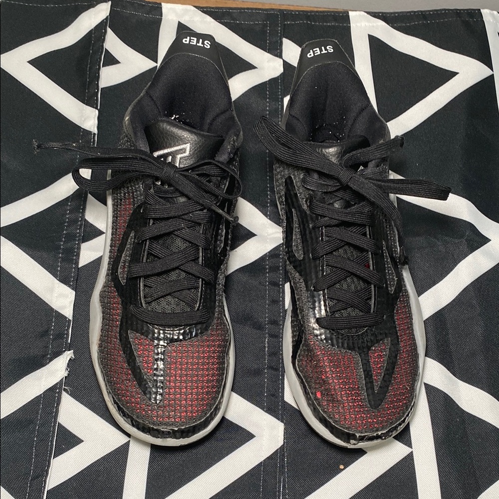 Jordan Tatum 1 Black and Red Athletic Sneakers